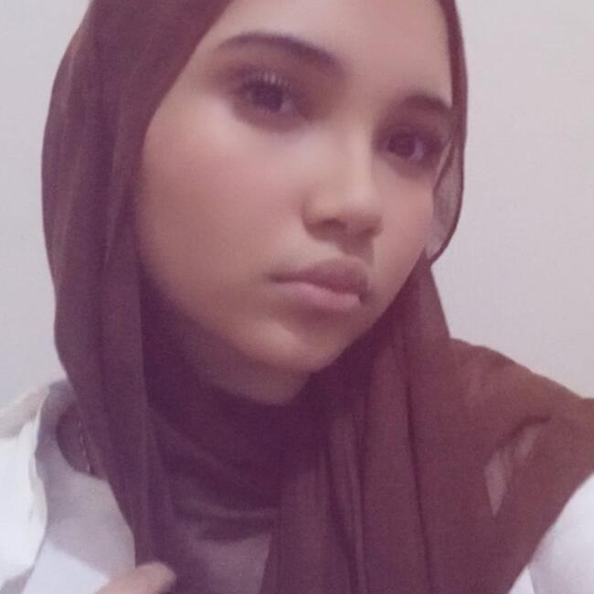 Babysitter in Abu Dhabi: Maryam