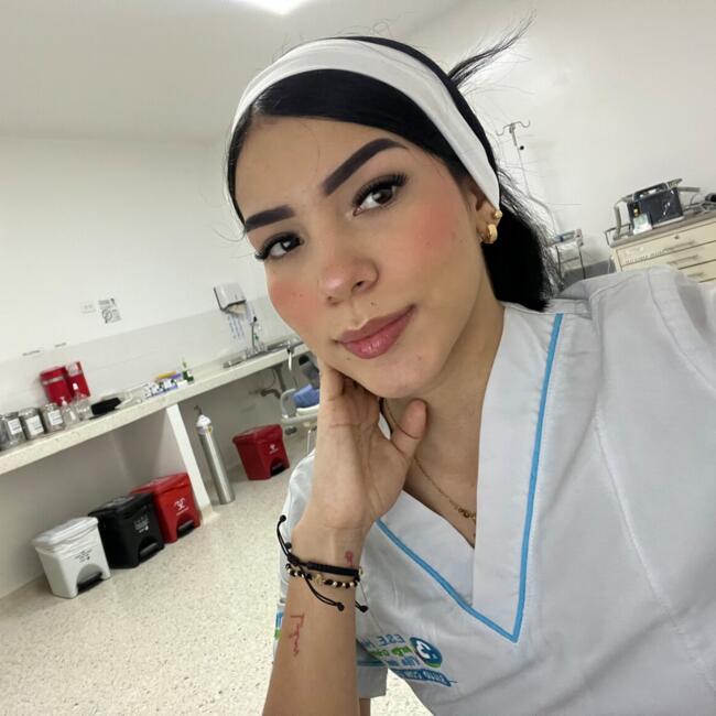 Babysitter in Madrid: Meyli