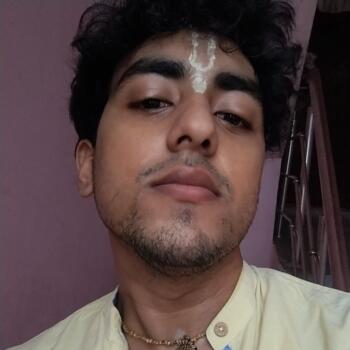 फरीदाबाद में बेबीसिटर: Aman