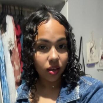 Babá em Goiânia: Isadora