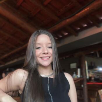 Babá em Pouso Alegre: Isadora