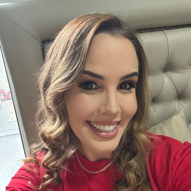 Emprego de babá em Vitória da Conquista: Monalisa