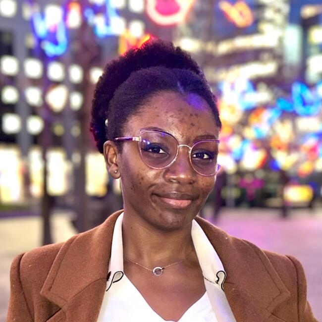 Babysitter in Bourg-la-Reine: Carmelle Rose