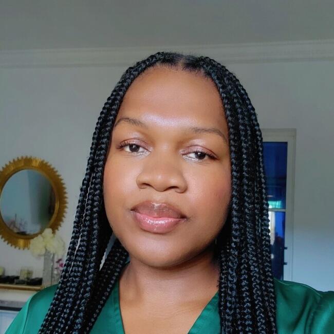 Nanny in Libreville: Naomi