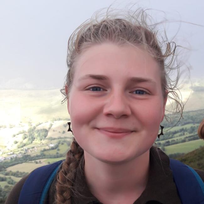 Babysitter in Ixelles-Elsene: Suzanne