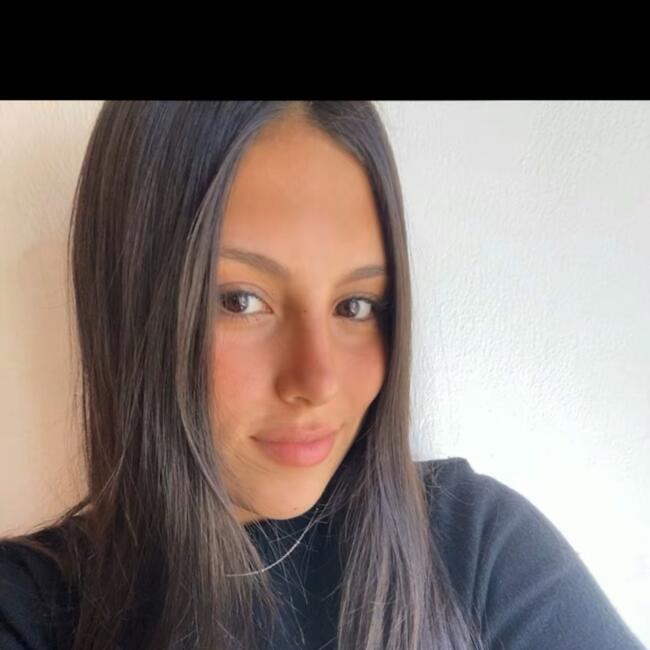 Babysitter in Berazategui: Candela frias