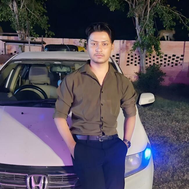 नई दिल्ली में बेबीसिटिंग की नौकरी: Nasser