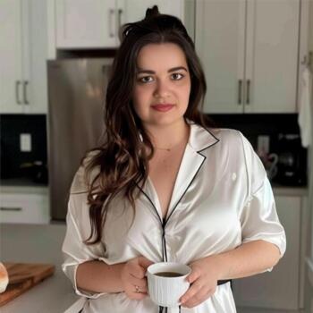 Babysitter in Jaraguá do Sul: Luana