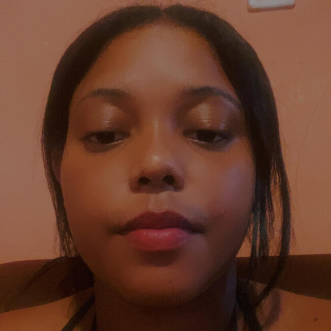 Babysitter in Salvador: Brenda
