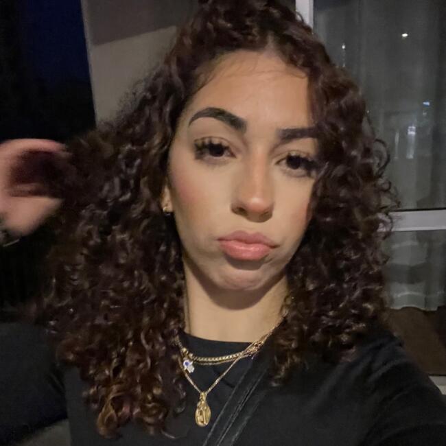 Babysitter in Perpignan: Kamelia