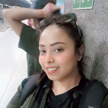 Babysitting job in Delhi: babysitting job Nisha