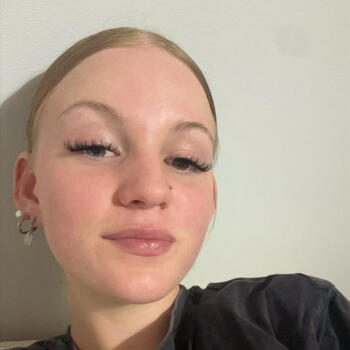 Babysitter in Pukekohe: Charlotte