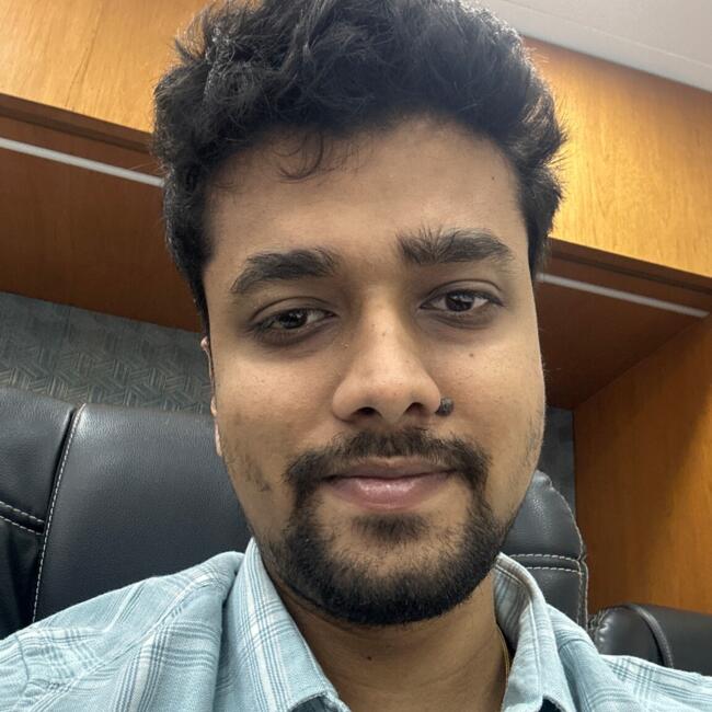 Babysitting job in Surat: Aman