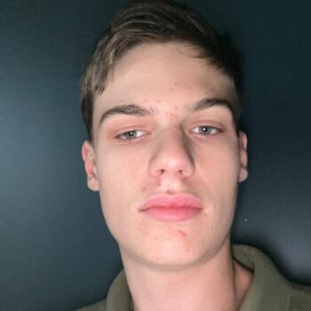 Babysitter in Bretteville-sur-Odon: Charly