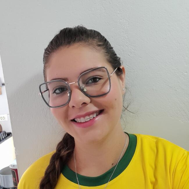 Babysitter in Piracicaba: Maria