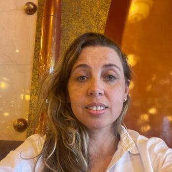 Babysitter Guimarães: Neuyane