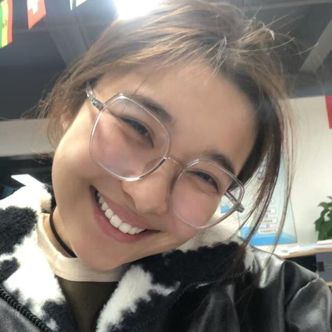 Babysitter in Málaga: 梦雅