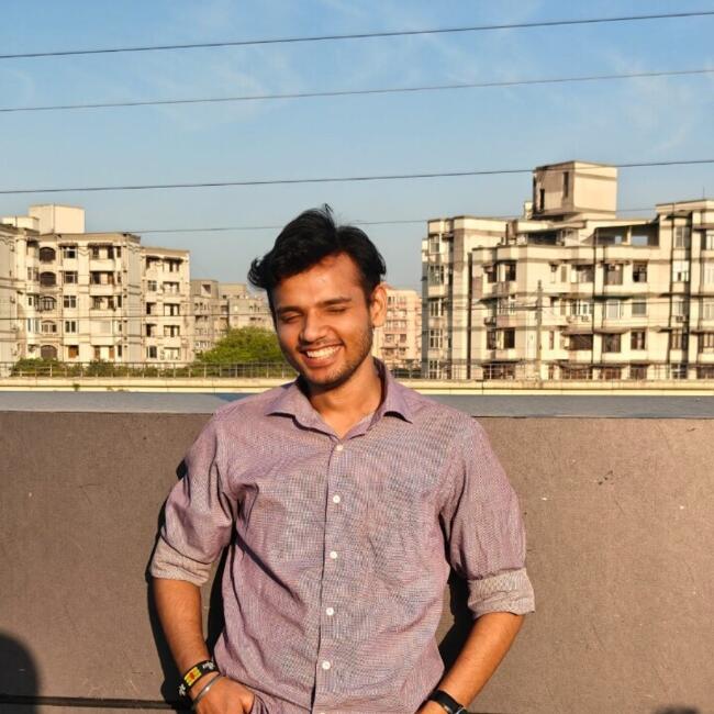 Babysitter in Delhi: Adarsh