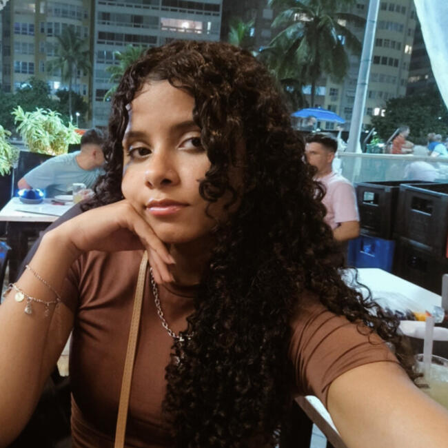 Babá em São João de Meriti: Thayane