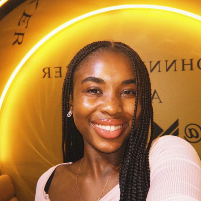 Babysitter in Cape Town: Tshini