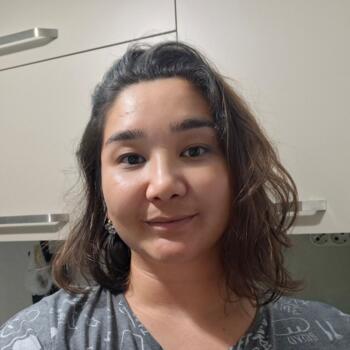 İzmir bölgesinde bebek bakıcısı: Ogulshat