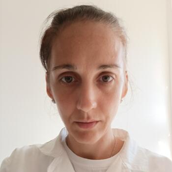 Posao bebisiterke u Novi Sad: posao čuvanja dece Jelena