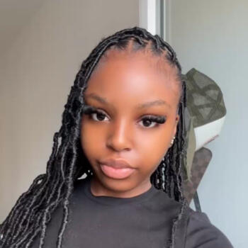 Babysitter in Lognes: Ines