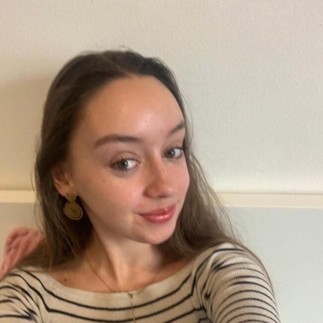 Babysitter in Lille: Eloise