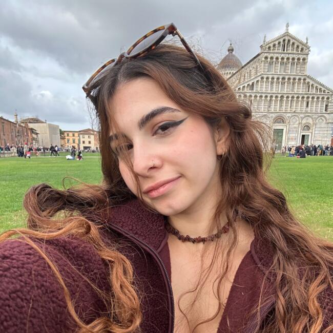 Babysitter in Turin: Parmida