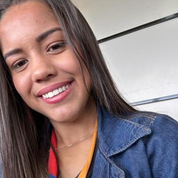 Babysitter in Poços de Caldas: Hemelly