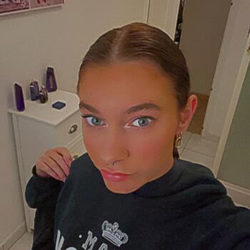 Babysitter in Le Mans: Thalia