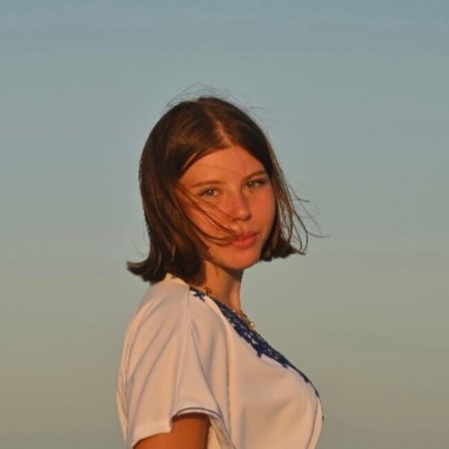 Babysitter in Castelnau-de-Médoc: Anouk