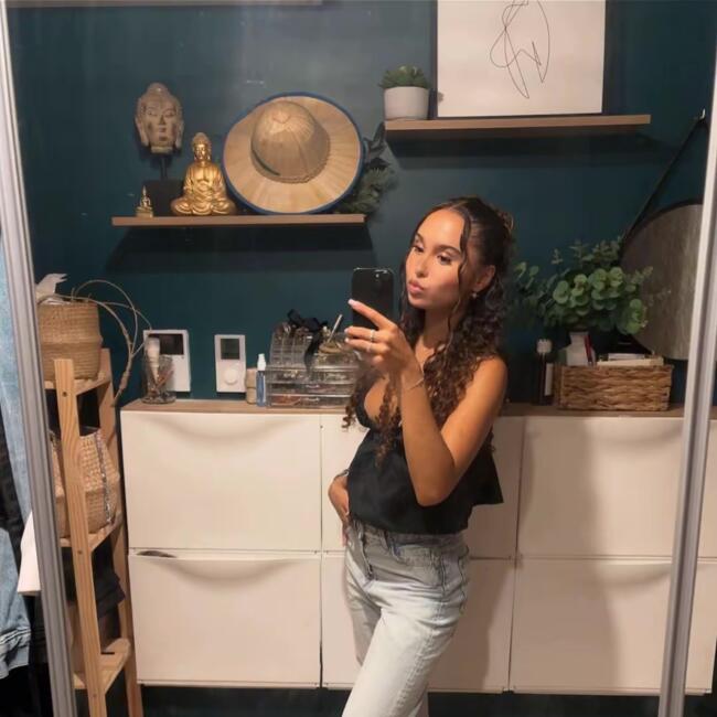 Babysitter in Nice: Jade