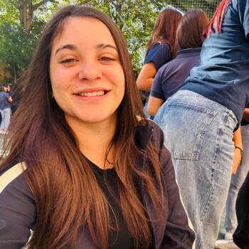 Babysitter in Tigre: Nahiara