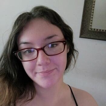 Babysitter in Tulare: Kylie