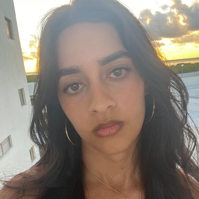 Baby-sitter in Ajax: Gina