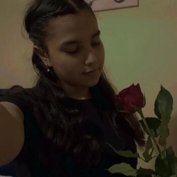 Babysitter Paredes: Valentina