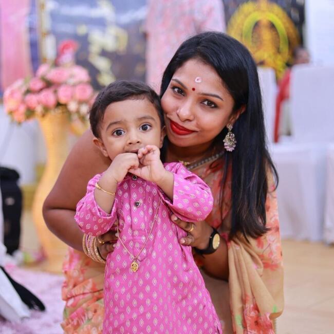 Babysitting job in Klang: Shamini