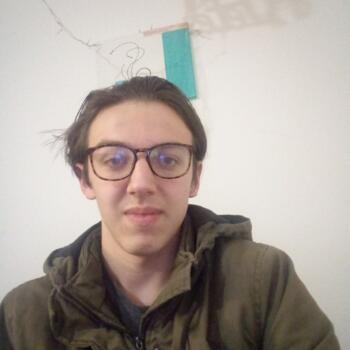 Baby-sitter in Châlons-en-Champagne: Mathis