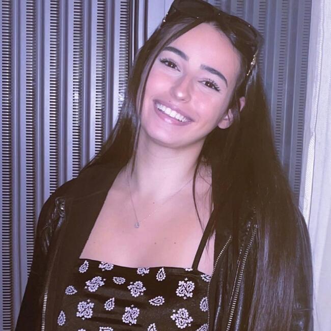 Nanny in Paris: Talya