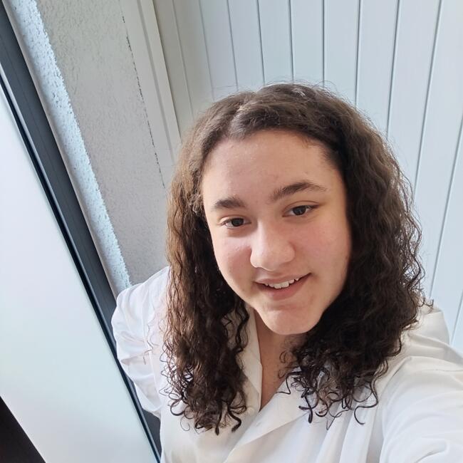 Babysitter in Pont-Scorff: Maelys