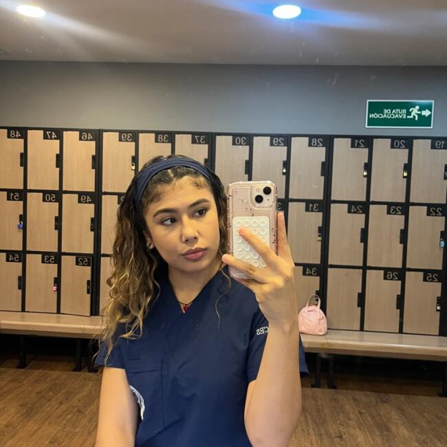 Babysitter in Medellín: Mariam