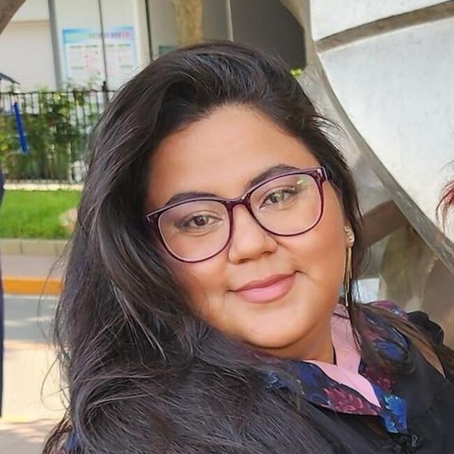 Babysitter in Burjassot: Laury