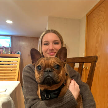 Babysitter in Morton Grove: Catie