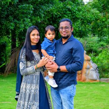 Taiyūr में बेबीसिटिंग की नौकरी: बेबीसिटिंग से जुड़े काम Sriraman