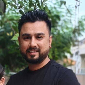 Babysitting job in Bratislava: babysitting job Jatin