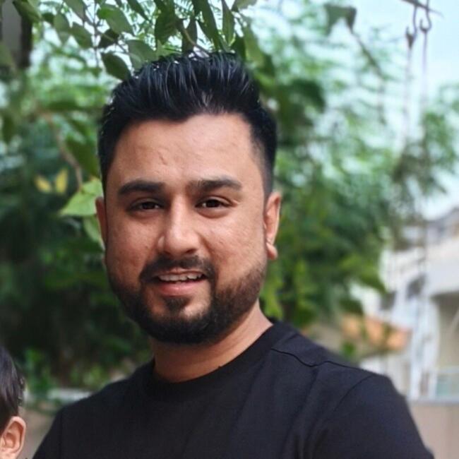 Babysitting job in Bratislava: Jatin