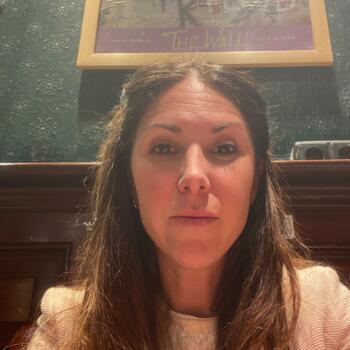 Trabajo de canguro en San Sebastián: trabajo de canguro Elena