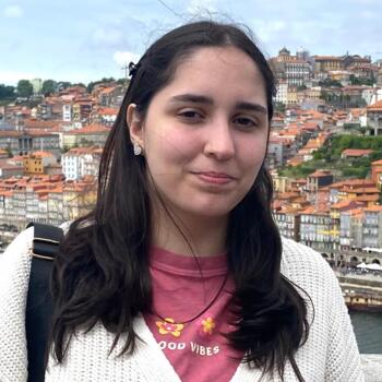 Babysitter em Gondomar: Ines