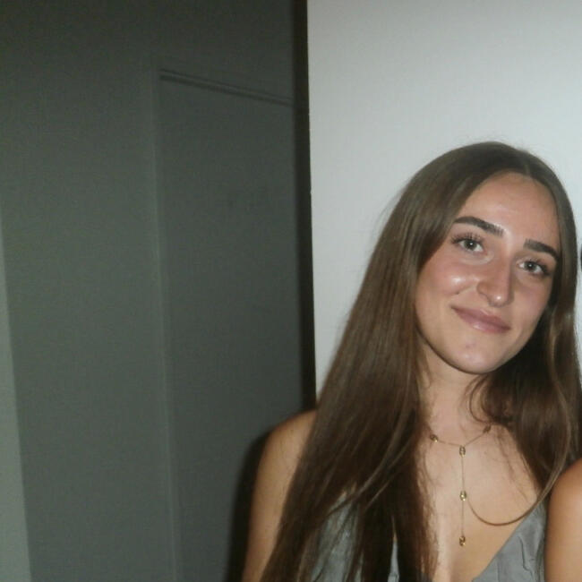 Babysitter in Tours: Cerise